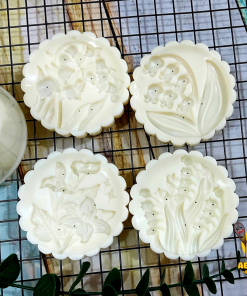 Khuôn trung thu lò xo 4 mặt 150g hoa Linh Lan 22